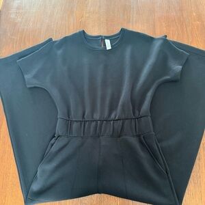 SPANX AirEssentials Cropped Wide-Leg Jumpsuit - M / Tall